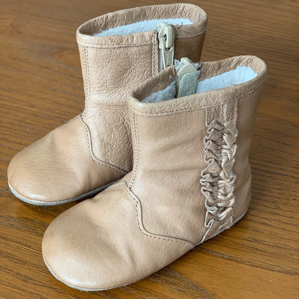 Adorable Essential Fall Leather Baby Boots